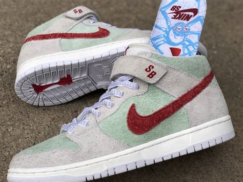 nike sb dunk white widows|Nike Factory Stores.